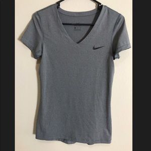 Nike Drift Fit v-neck (M)